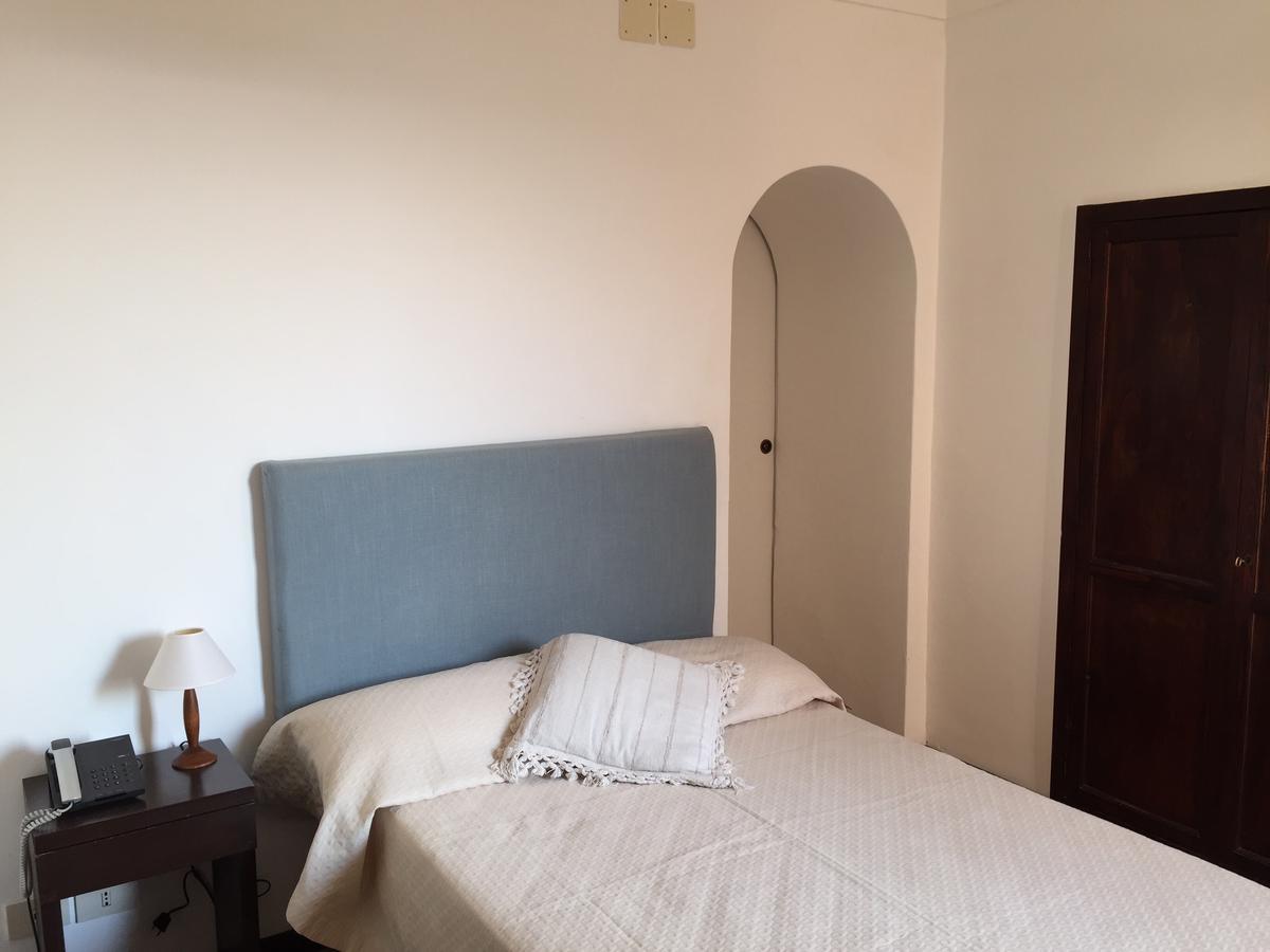 Single Room,646689669:JPEG