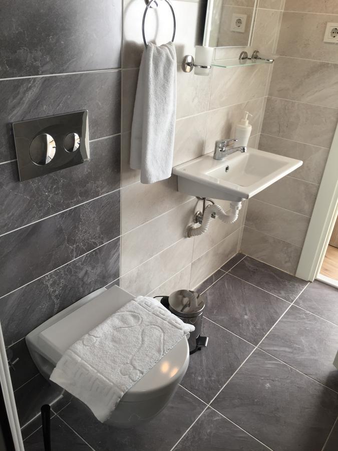 Standard Double Room,967454110:JPEG