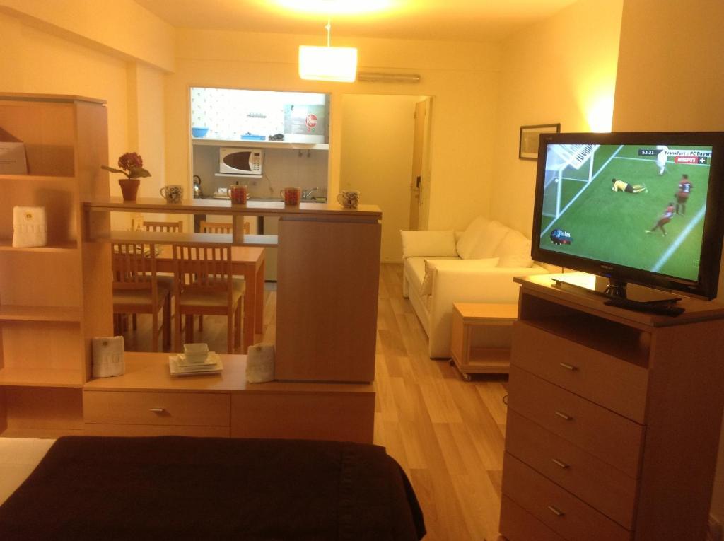 Studio Apartment