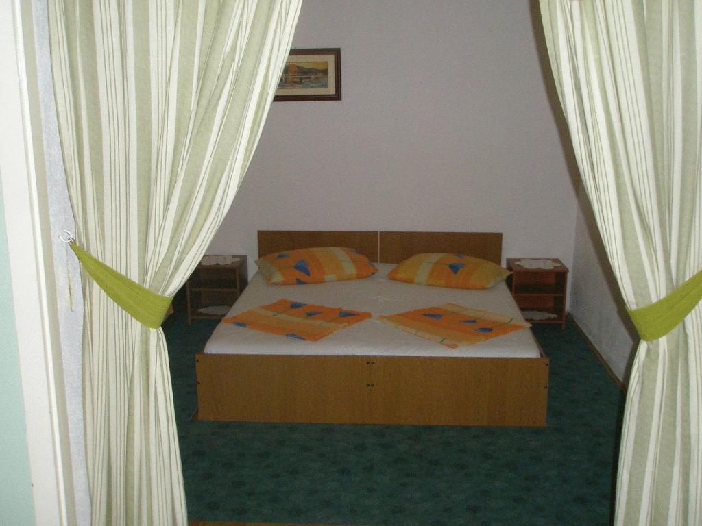 Quarto Duplo
