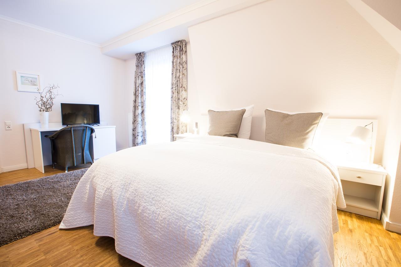 Doppelzimmer mit Balkon