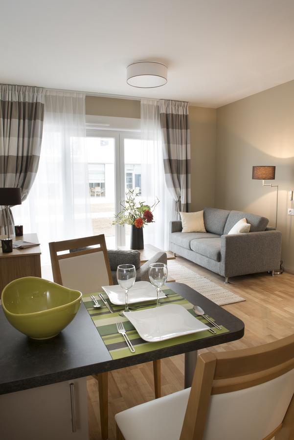 Two-Bedroom Apartment,648776568:JPEG