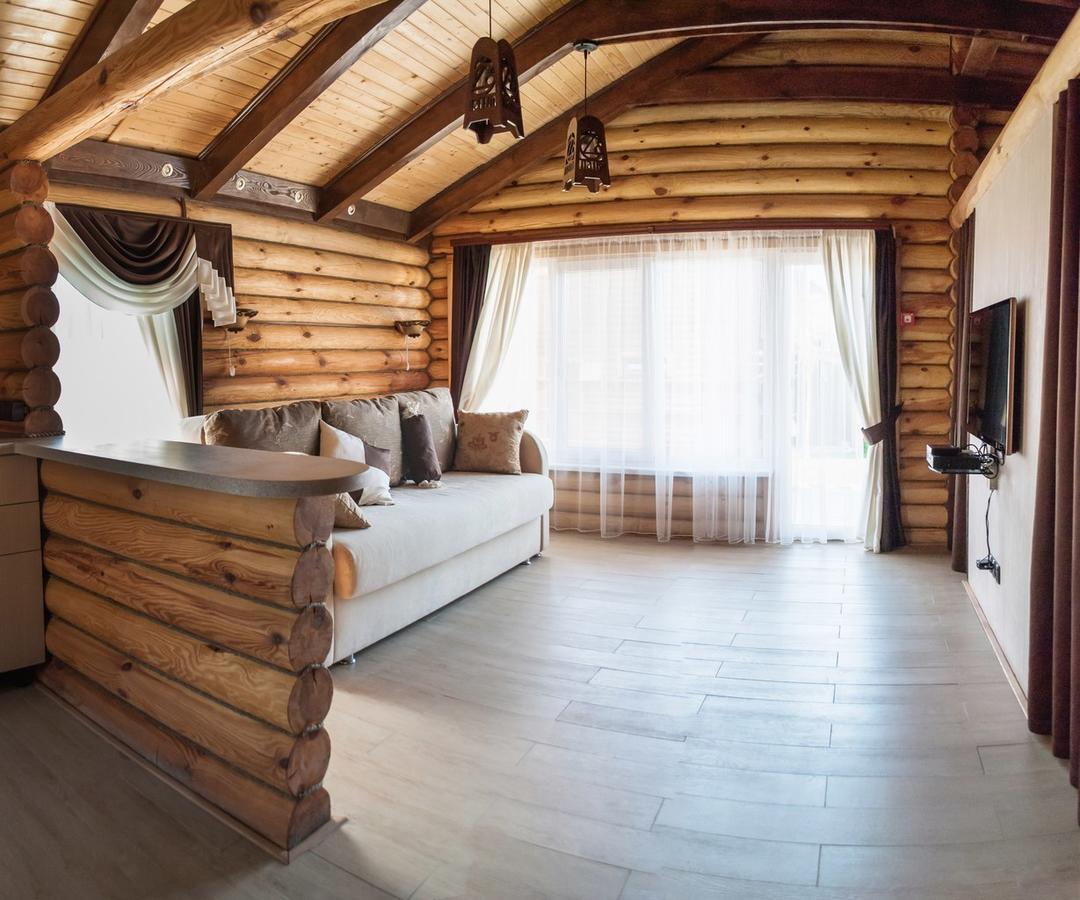 Apartment mit Balkon