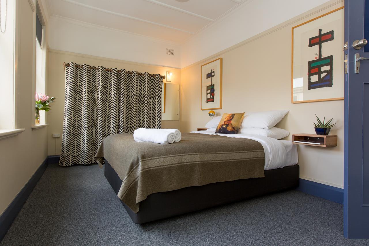 Deluxe Queen Room,649365534:JPEG
