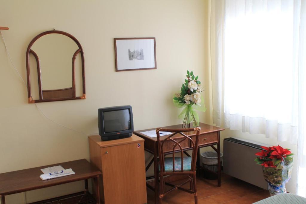 Economy Double or Twin Room