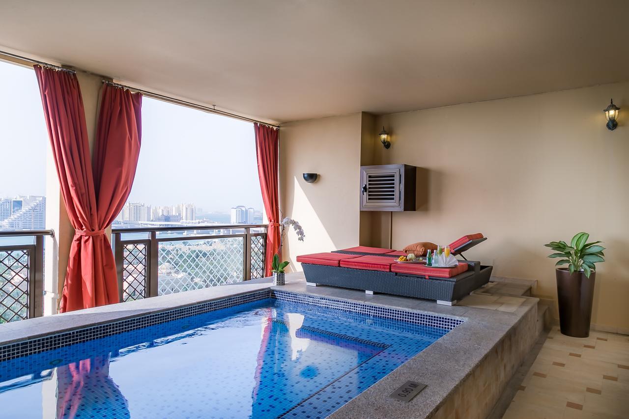 Suite mit 2 Schlafzimmern und eigenem Pool.