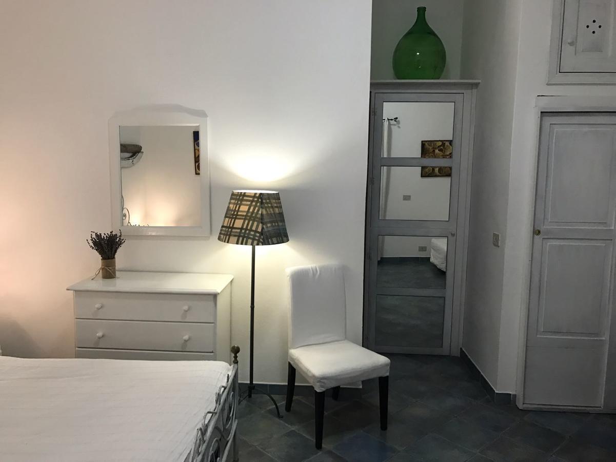 Junior Suite mit Terrasse und Meerblick.