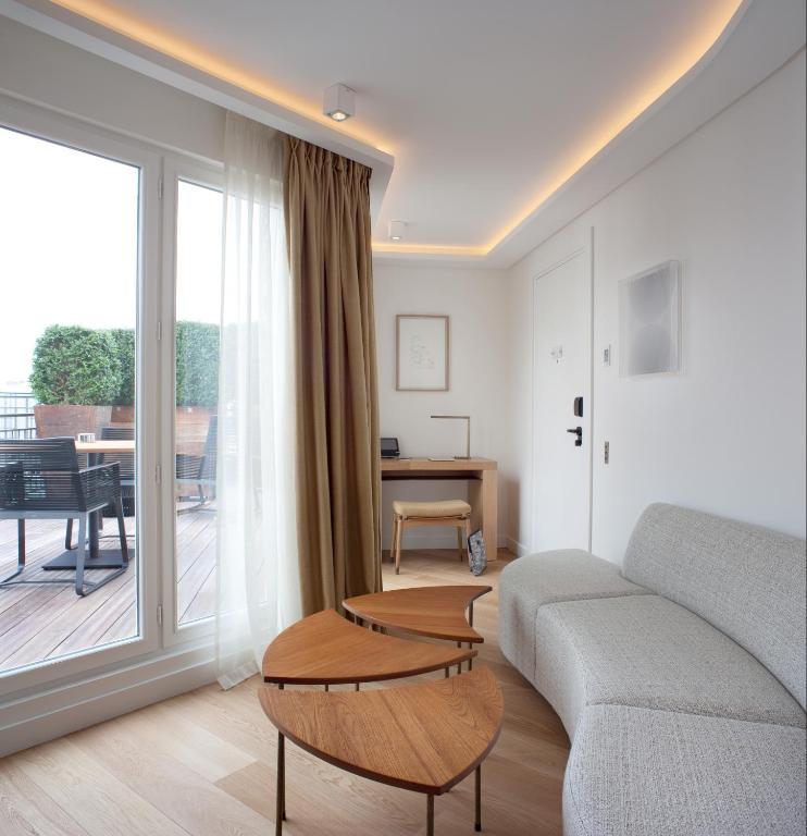 Junior Suite,1273909987:JPEG