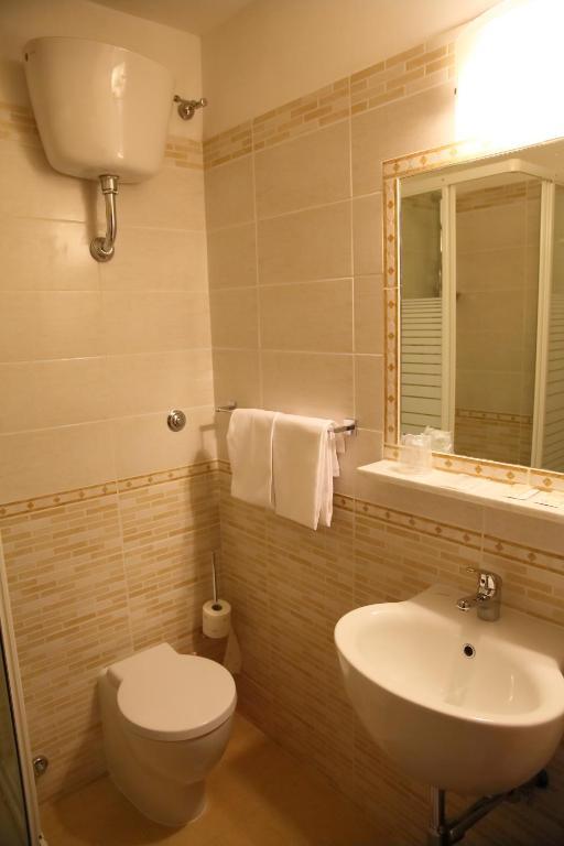 Economy Double Room,1656182594:JPEG