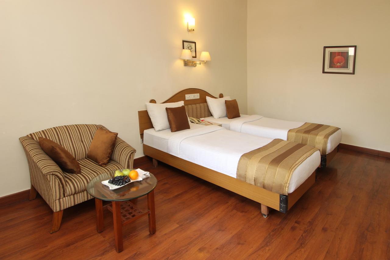 Executive Double or Twin Bed