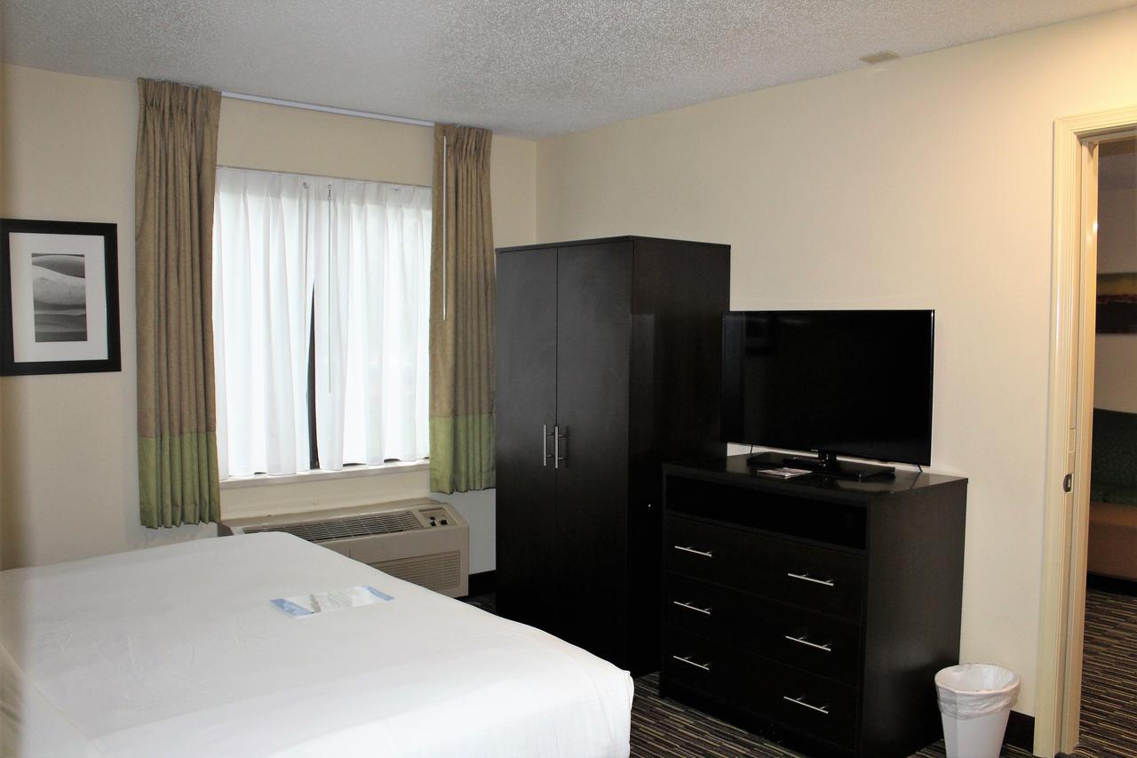 King Room - Non-Smoking
