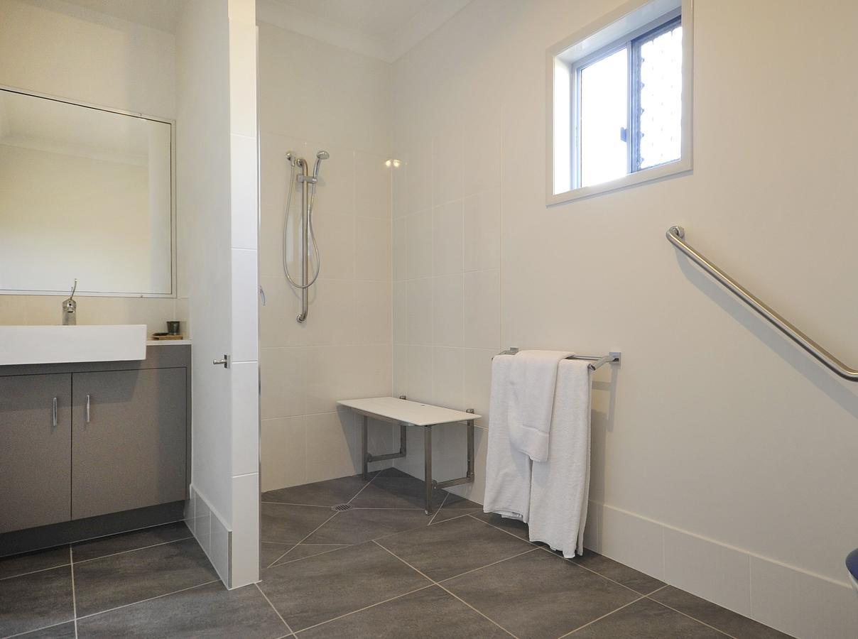 King Studio with Wheelchair Access and Kitchenette