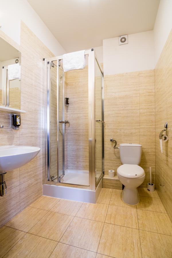 Double or Twin Room,1127579223:JPEG