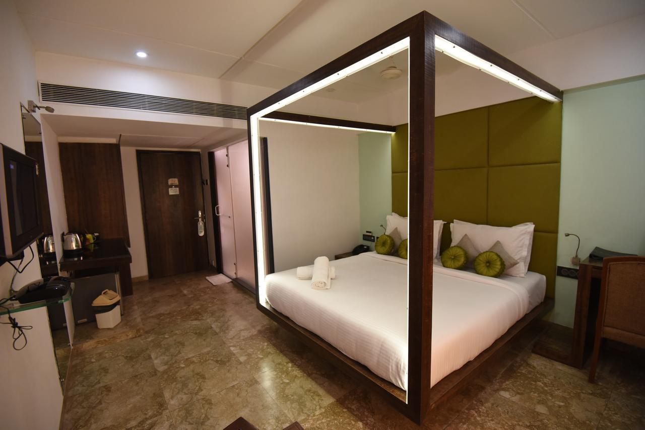 Super Deluxe Room