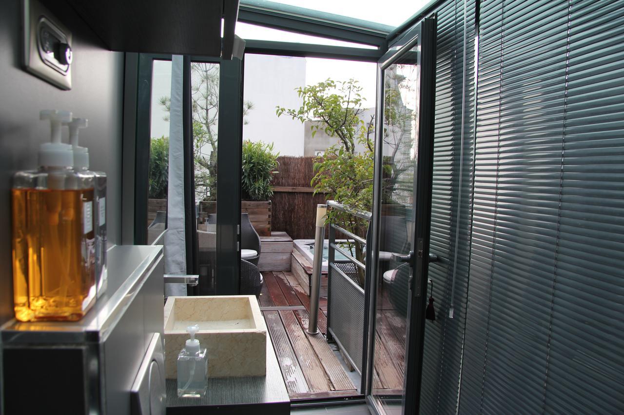 Seven-Bedroom House,1247360092:JPEG