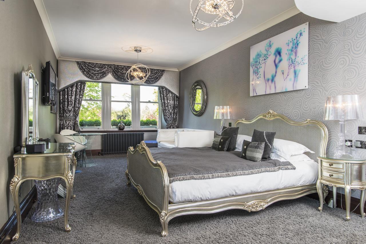 Hawkshead King Suite with Spa Bath