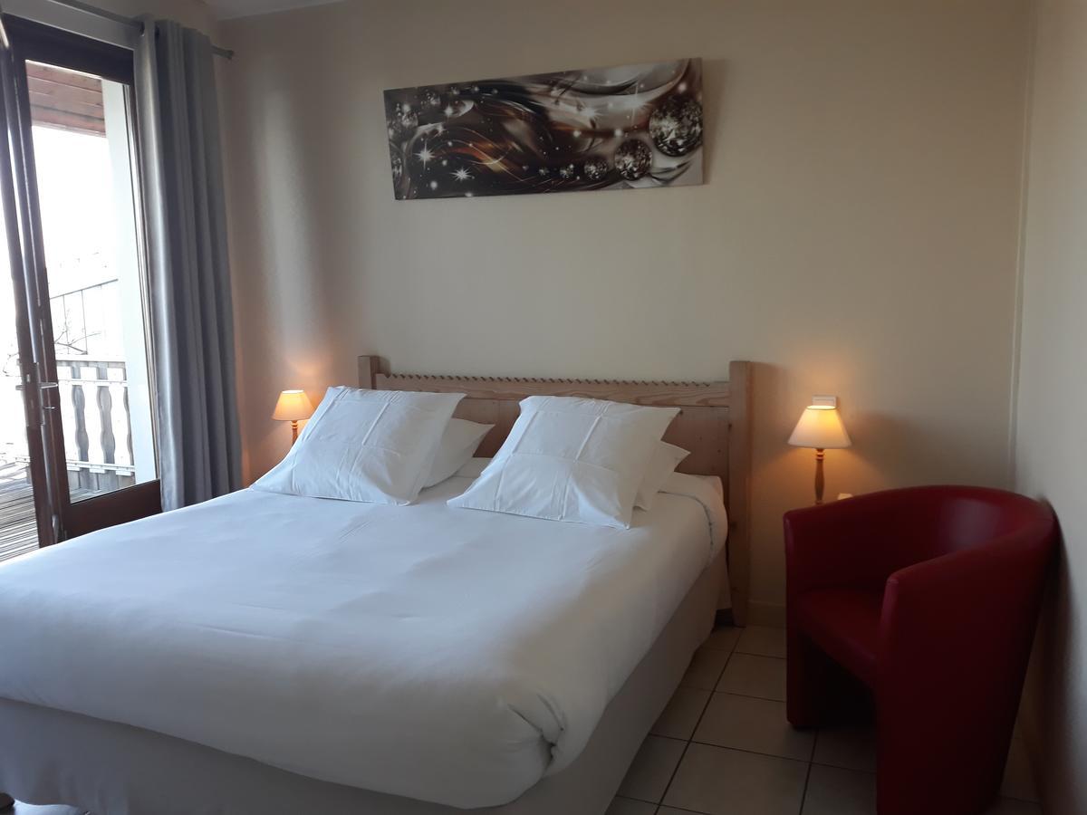 Superior Double Room with Balcony - Lake or Park View