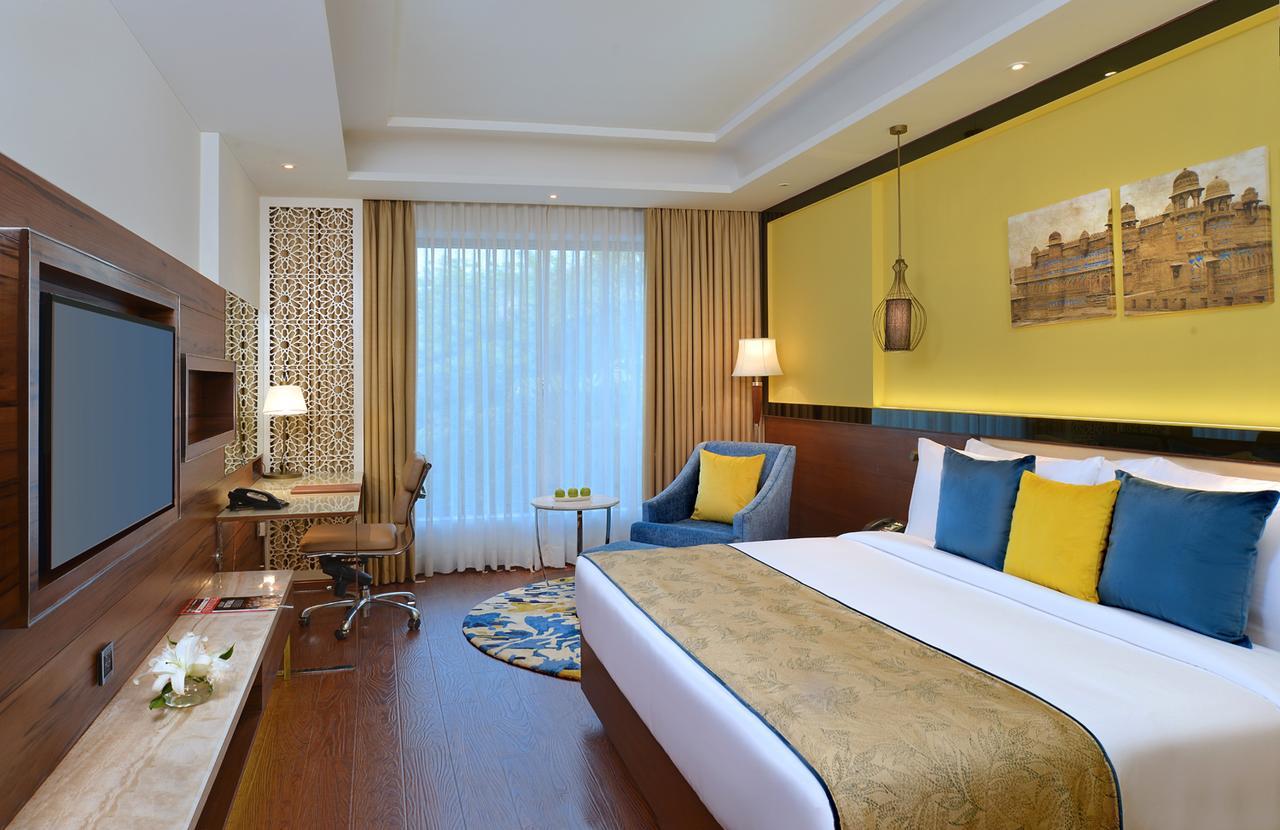 One-Bedroom Suite With Complimentary Railway Station Transfers & 3hr early check-in and check-out (subject to availability)