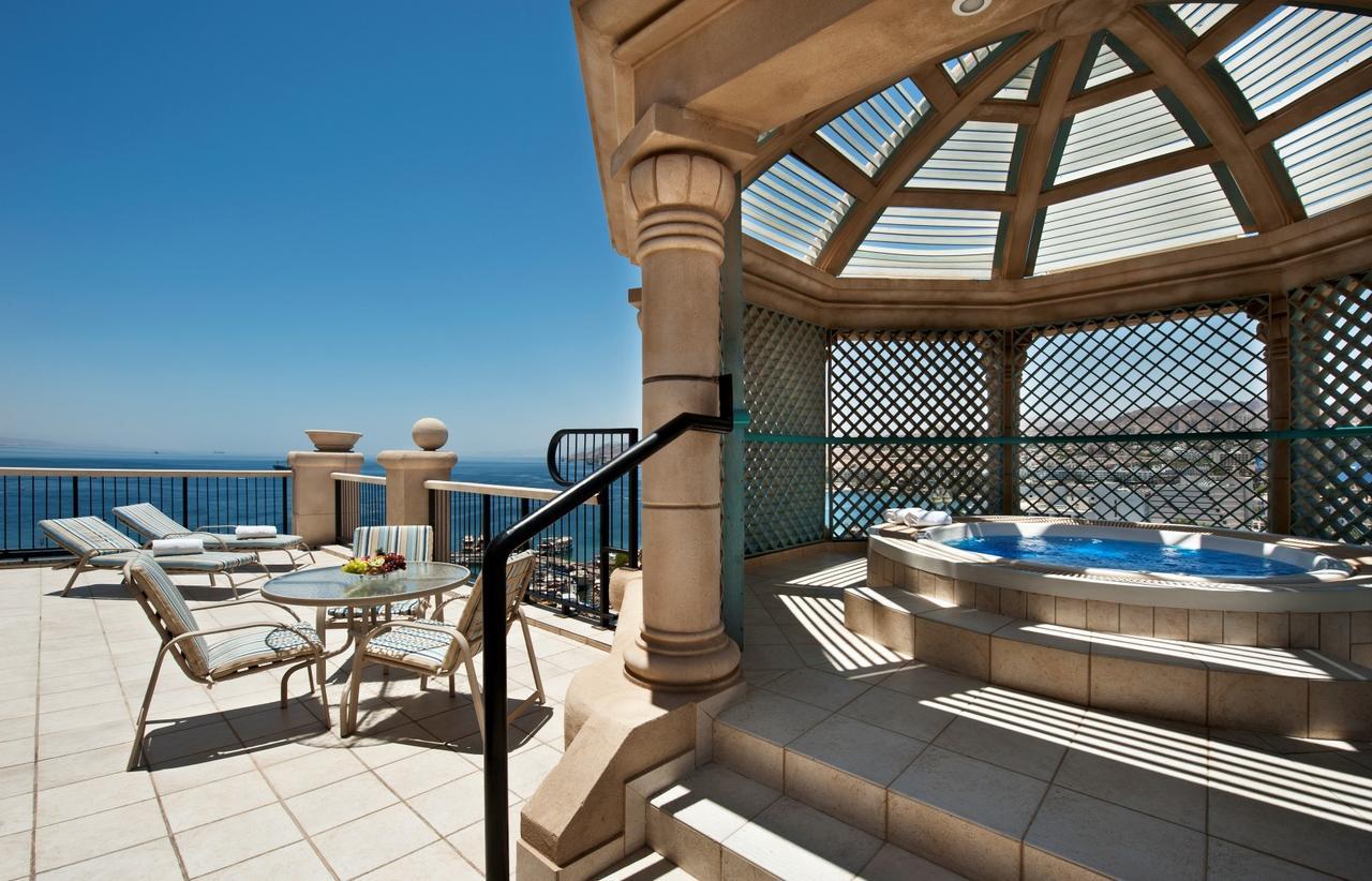 Queen of Sheba Suite (2 Adults + 2 Children)
