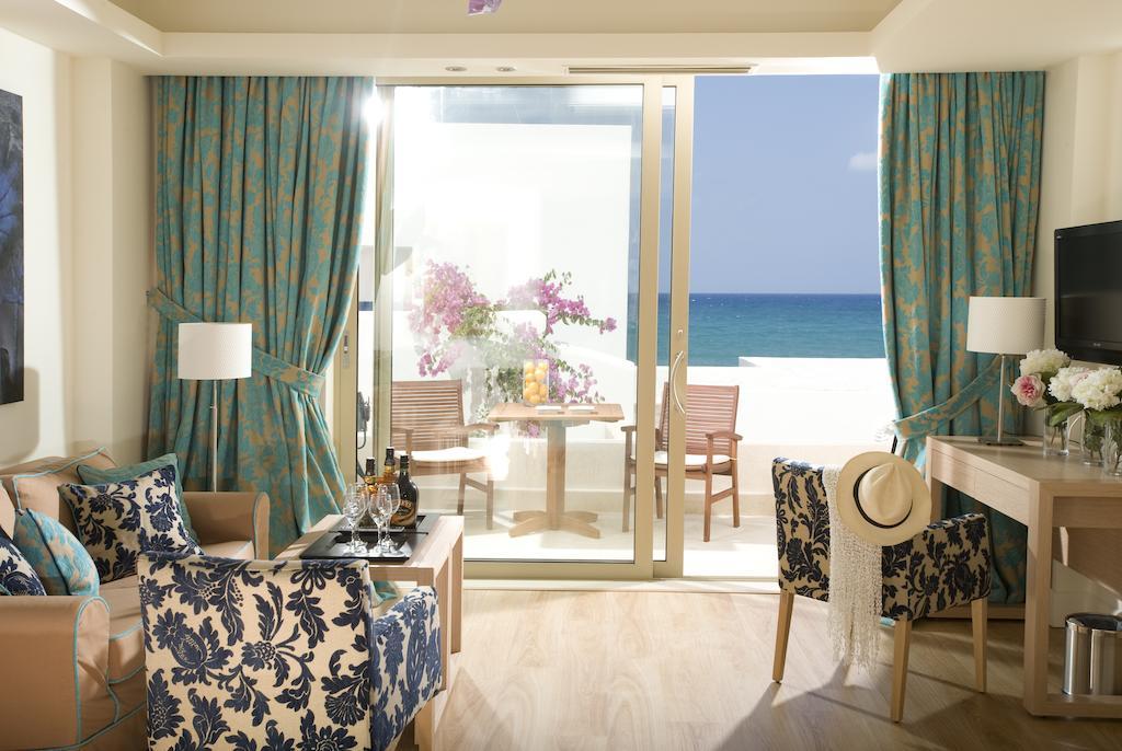 Suite Resort View with Beach Cabana