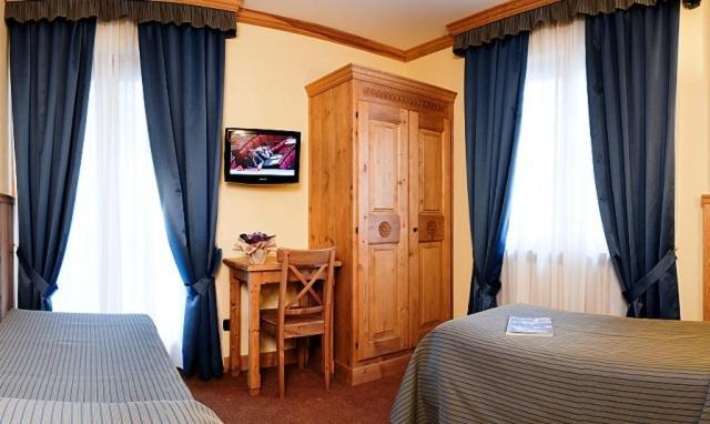 Classic Double or Twin Room with Balcony