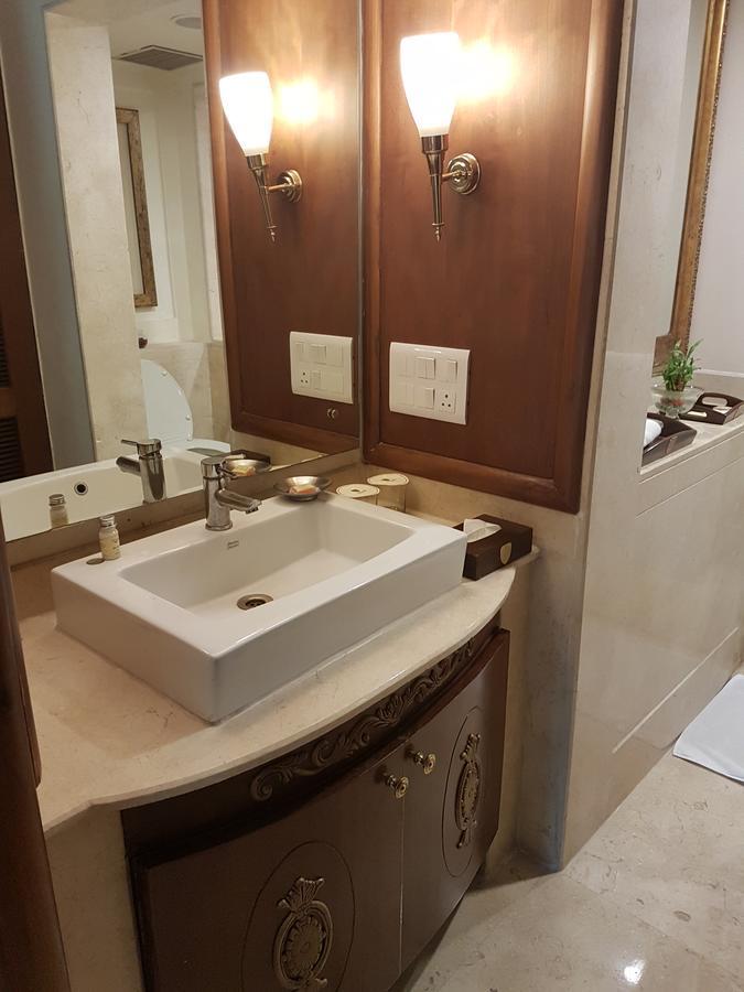 Grande Luxury Room