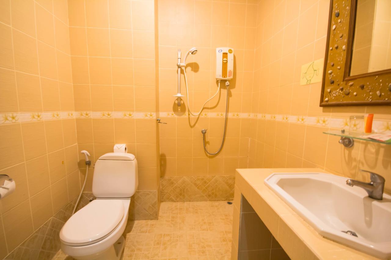 Standard Deluxe Twin Room