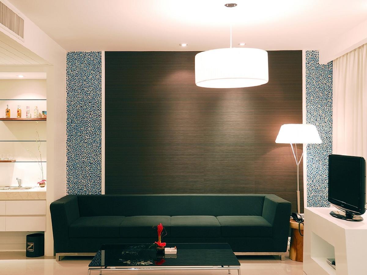 Corner Suite