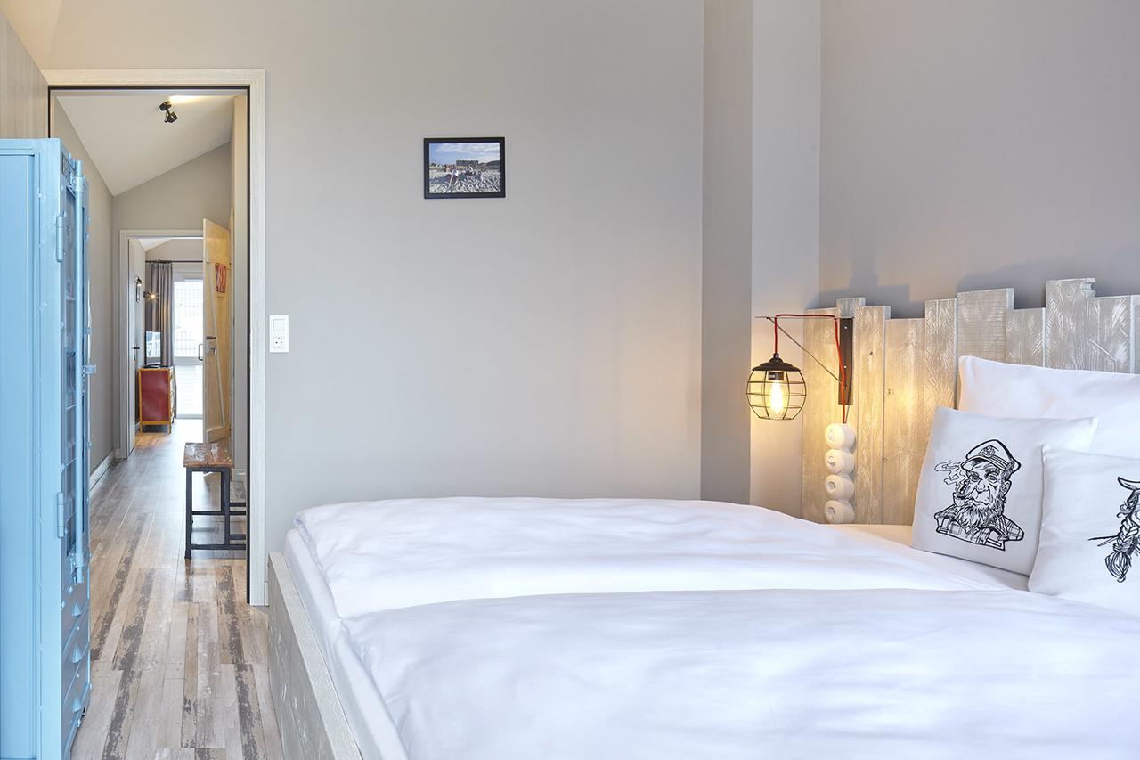 2-Bedroom Apartment mit Meerblick und Balkon