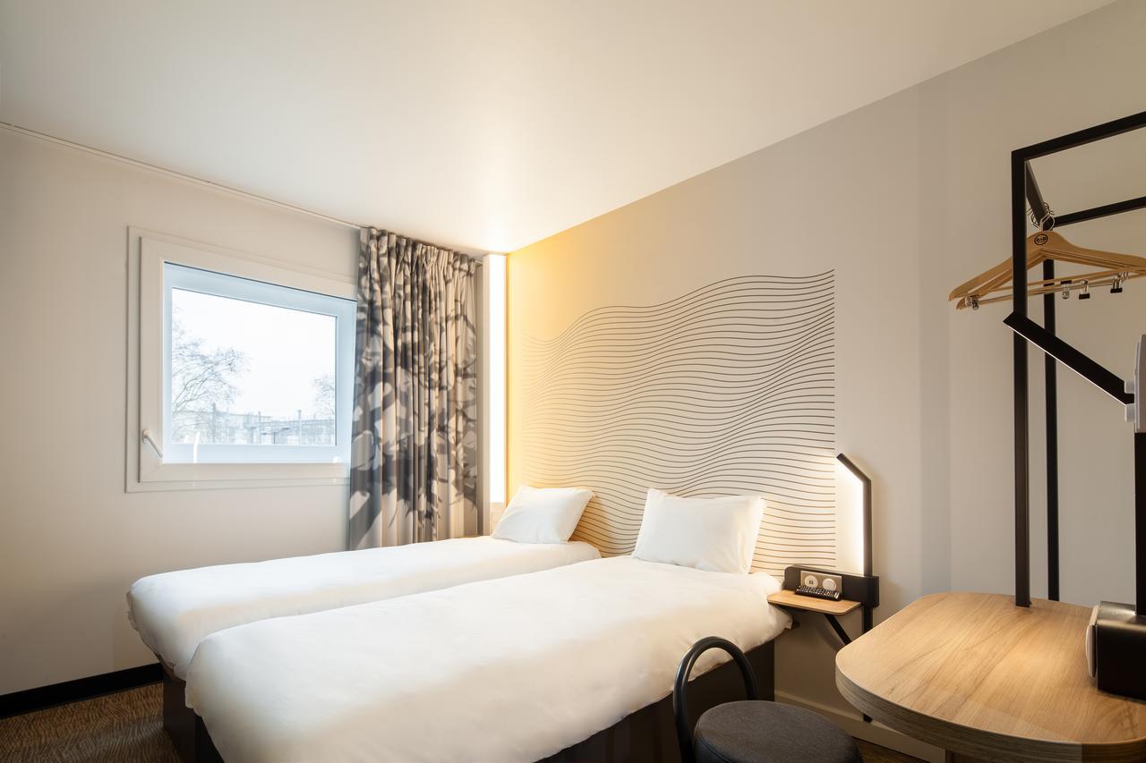Twin Room,696280782:JPEG
