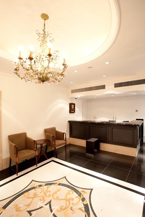 Single with Tatami Flooring & Low Bed