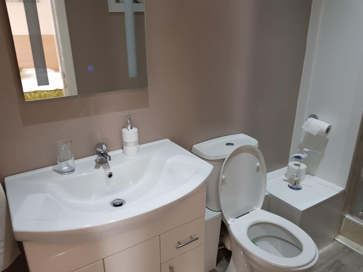 Triple Room with Private Bathroom,662598972:JPEG
