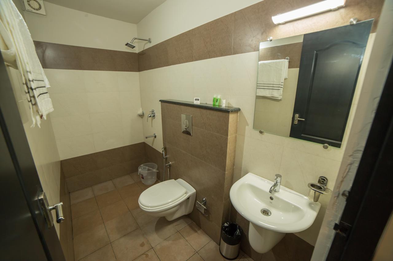 Standard Double or Twin Room,662616576:JPEG