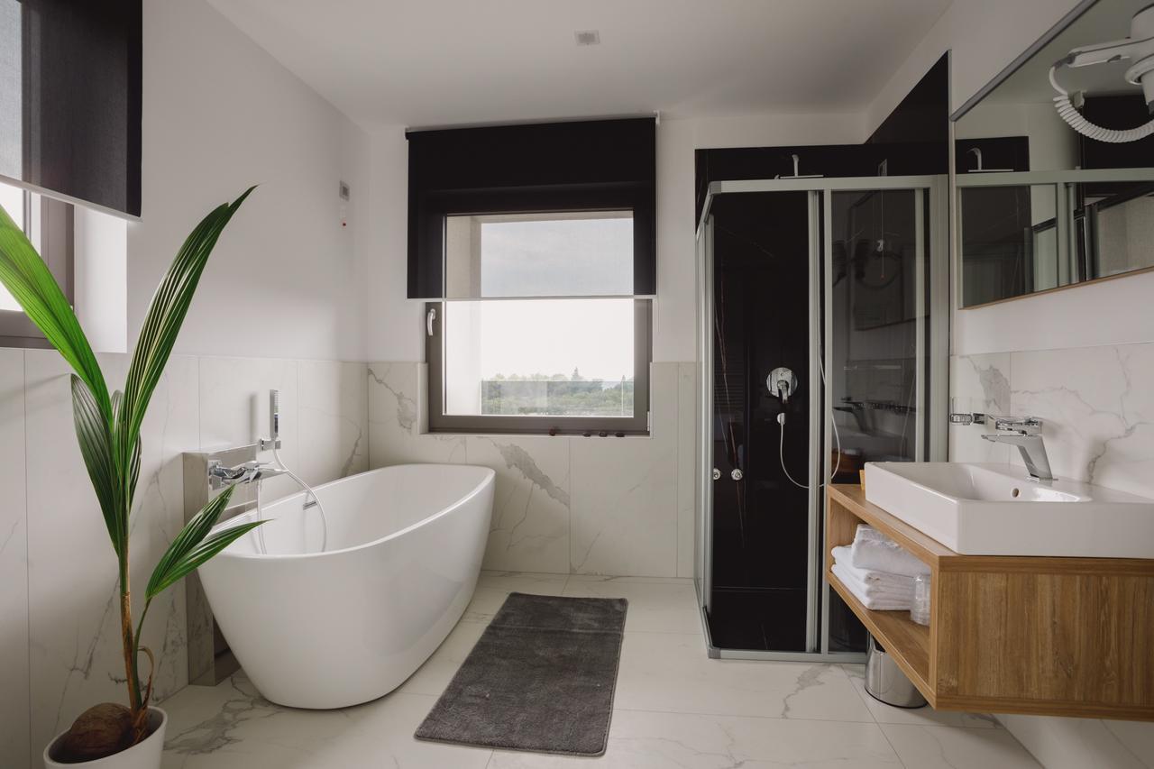 King Suite with Sea View