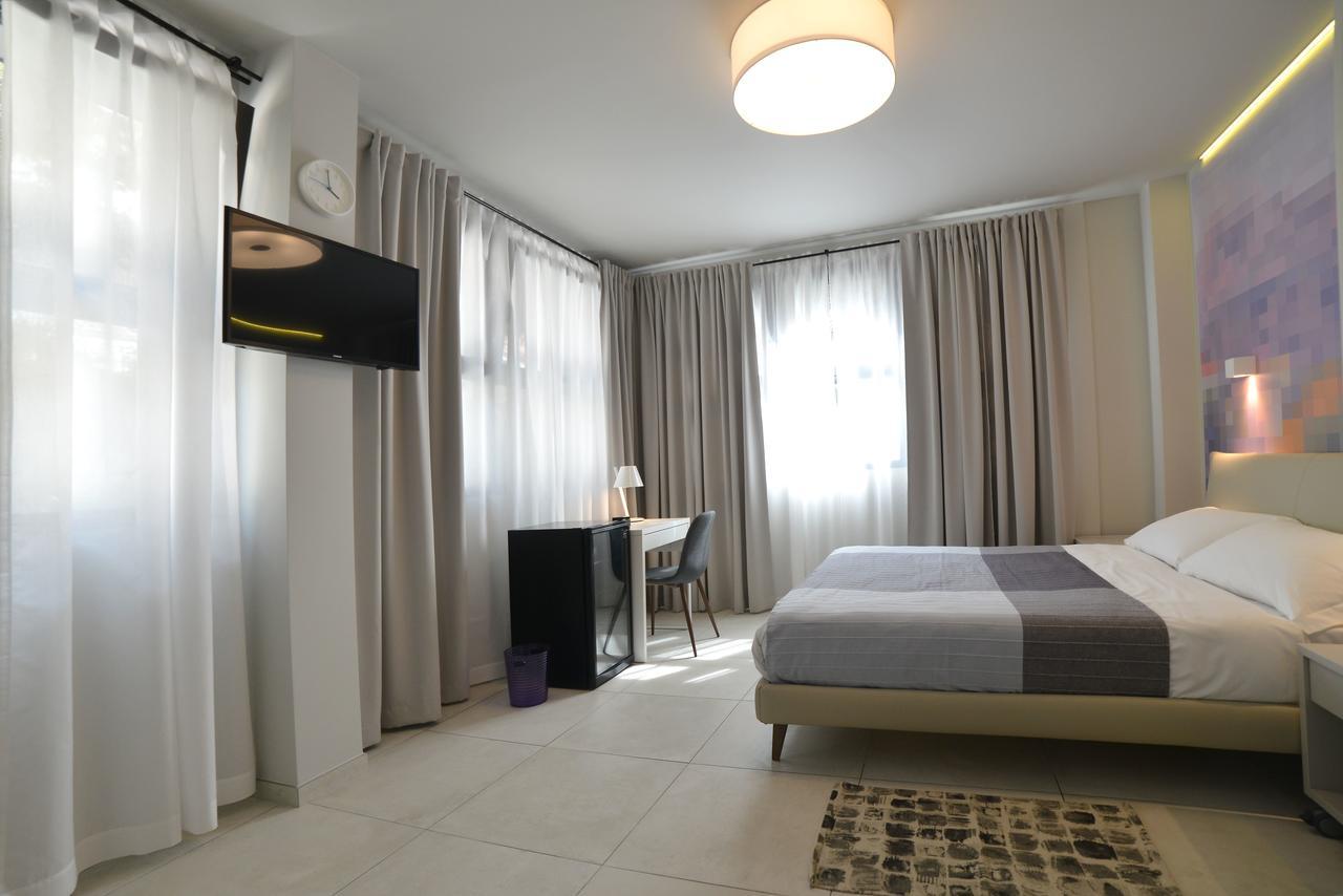 Chambre Double ou Lits Jumeaux Deluxe – Vue sur Jardin