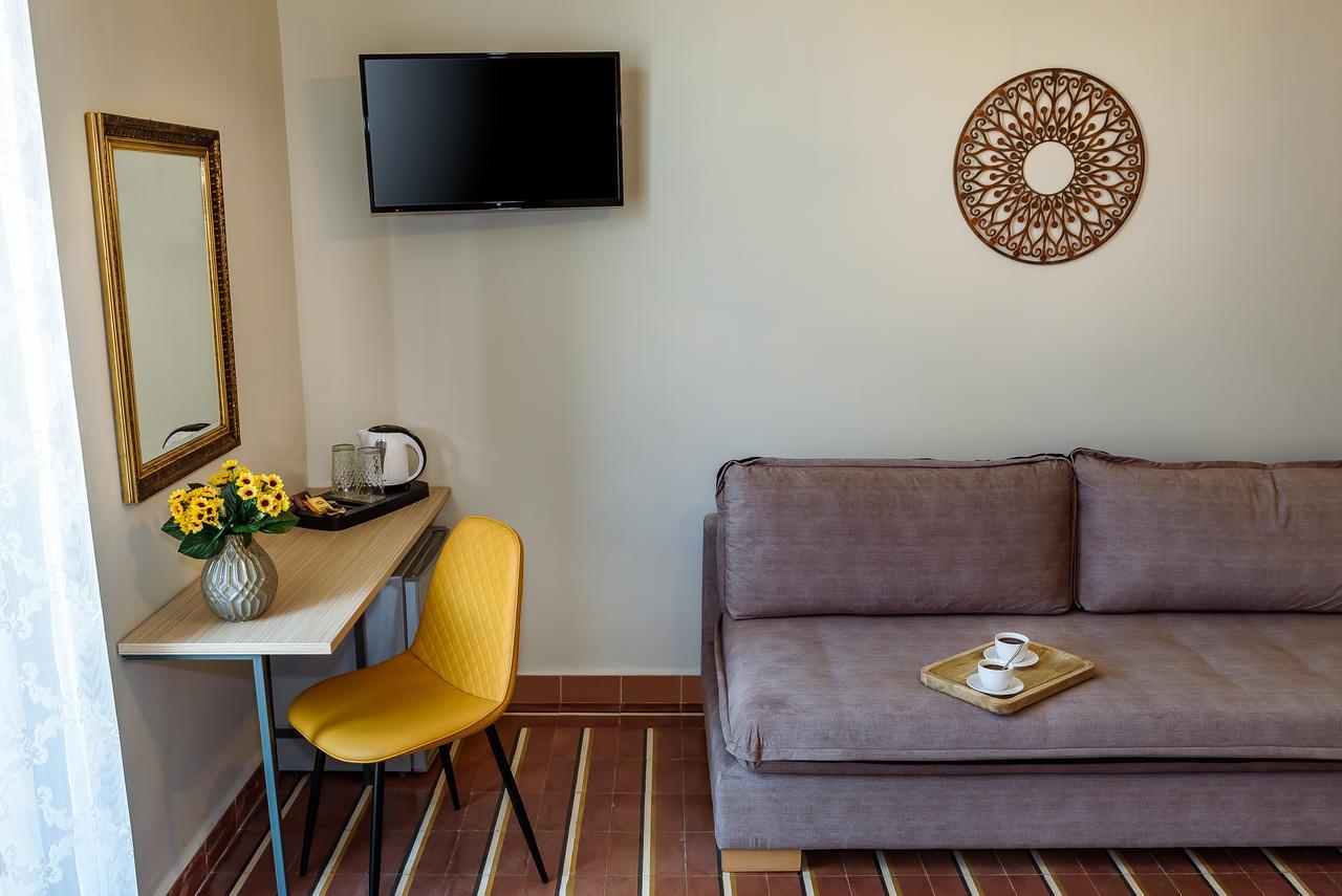 Deluxe Suite Balcony