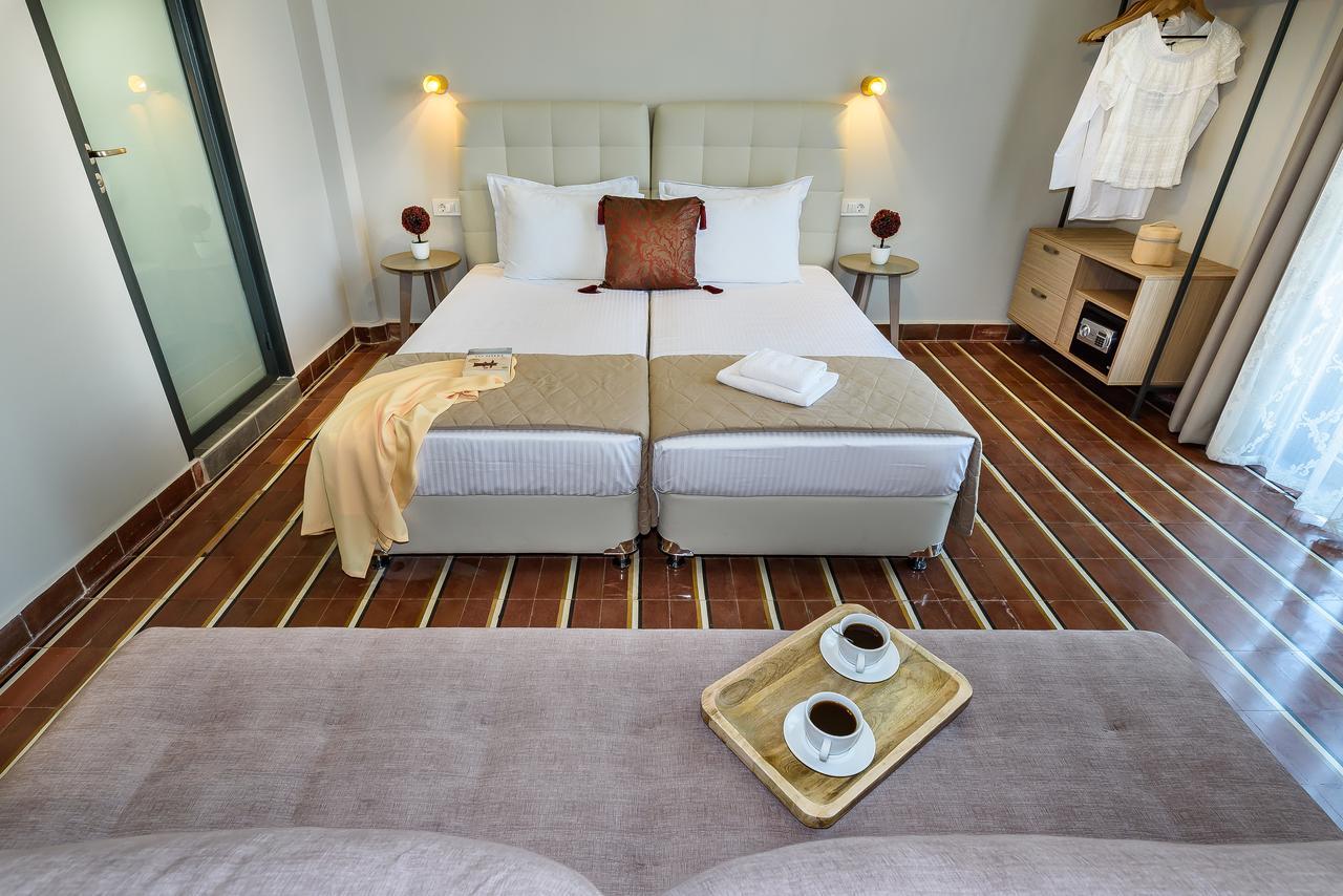Deluxe Suite Balcony