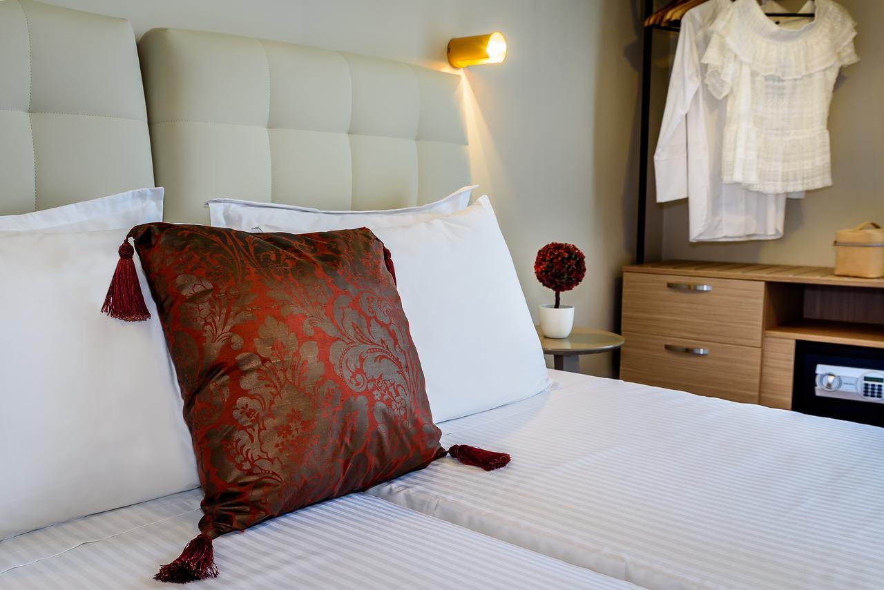 Deluxe Suite Balcony