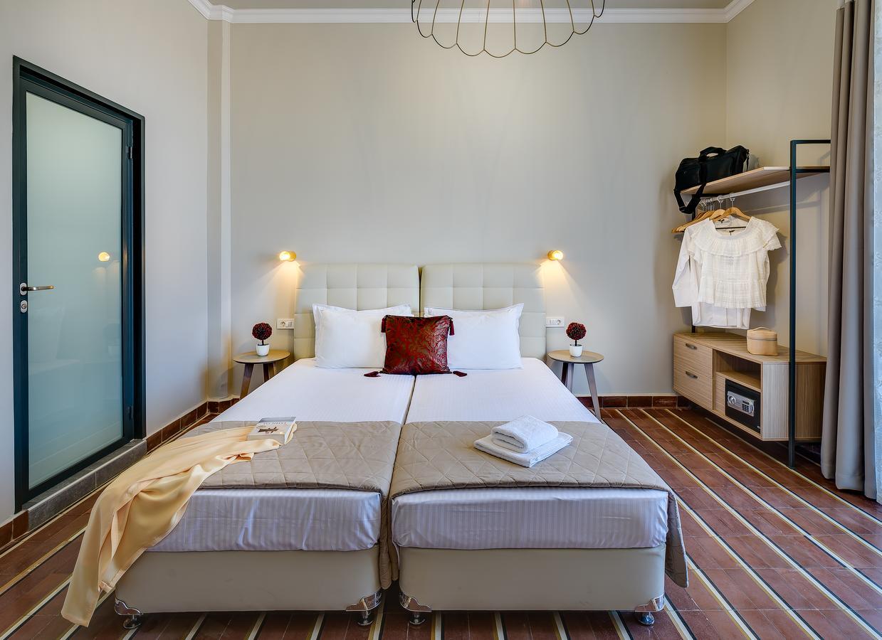 Deluxe Suite Balcony