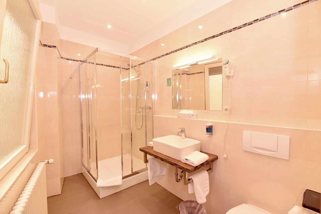 Chambre Double ou Lits Jumeaux Économique