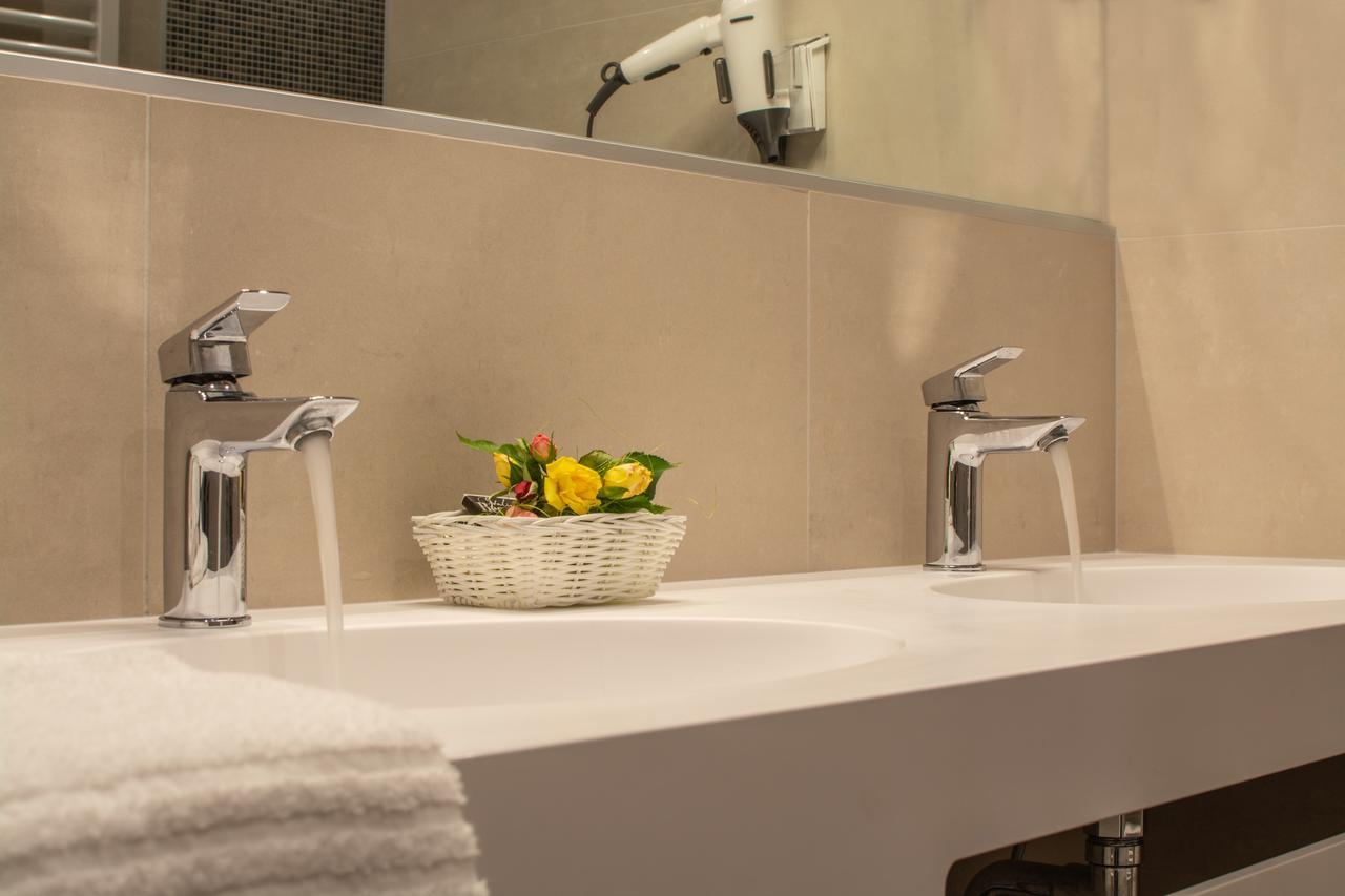 Deluxe Suite mit seitlichem Meerblick