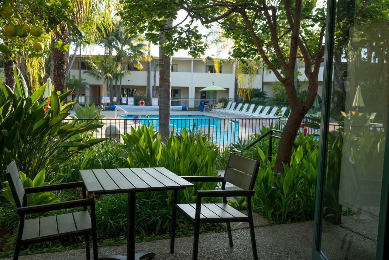 Habitación Doble con vistas a la piscina