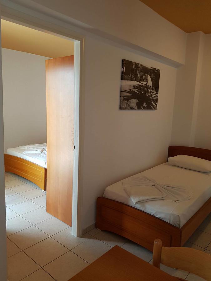Apartment (3 Adults)