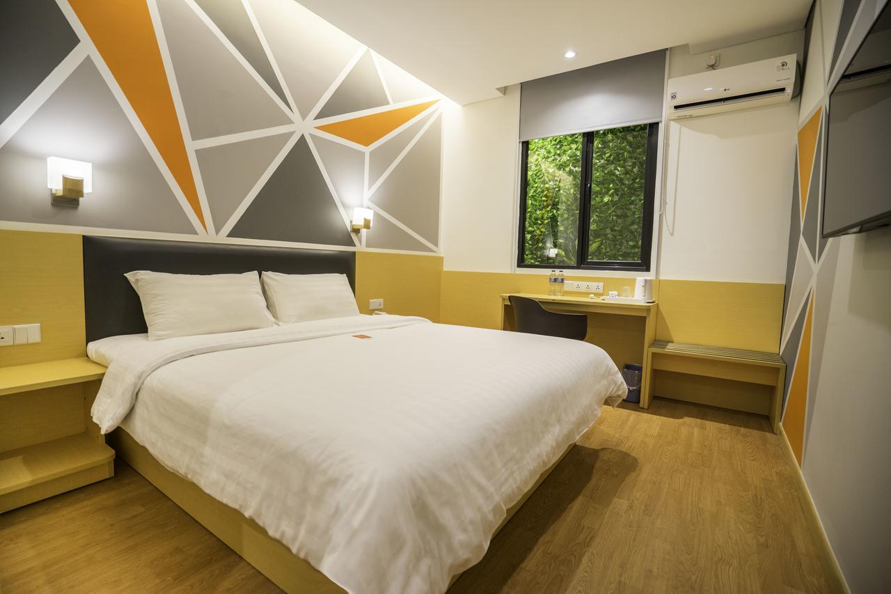 Kamar Queen Superior