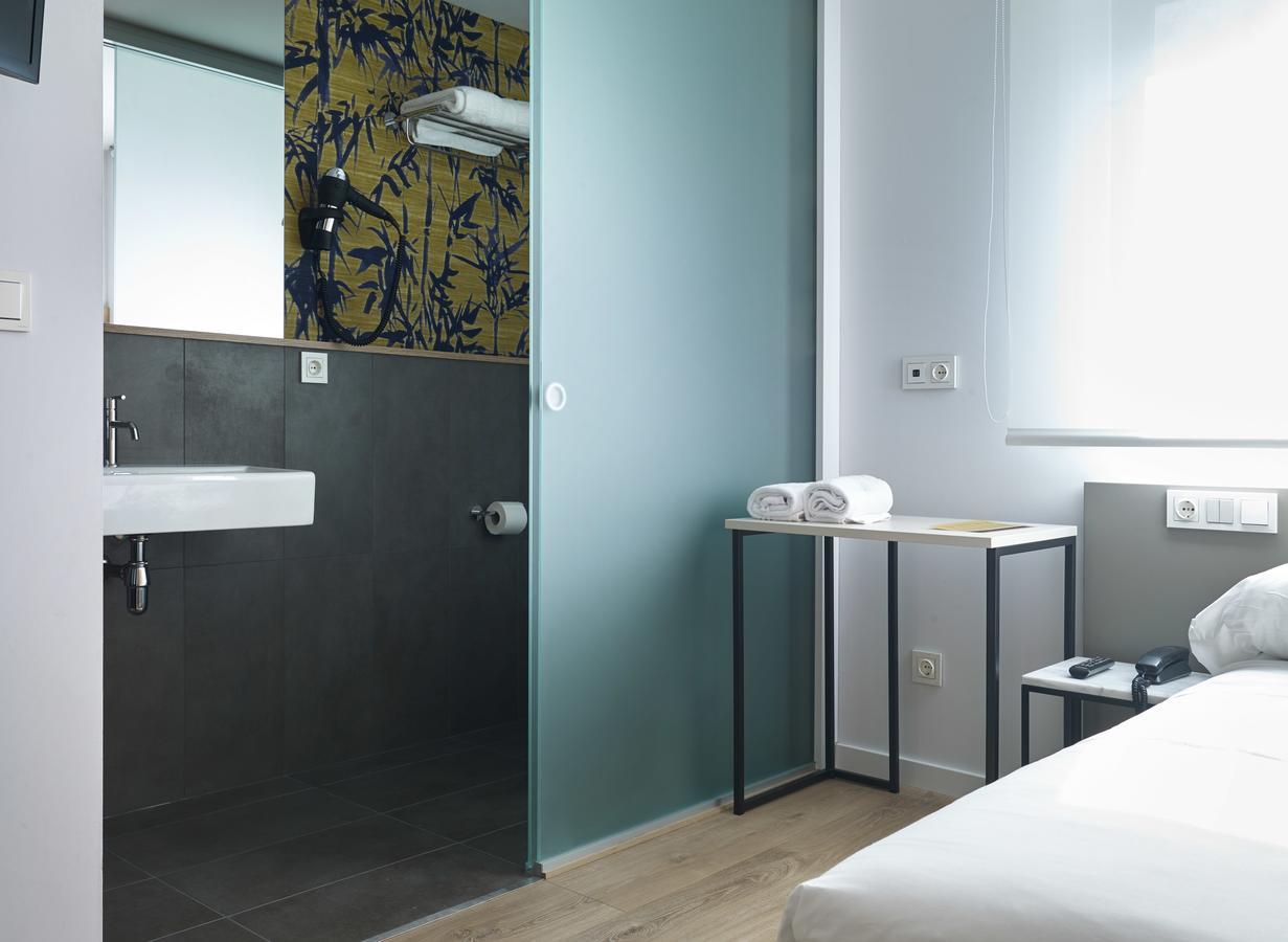 Single Room with Private Bathroom