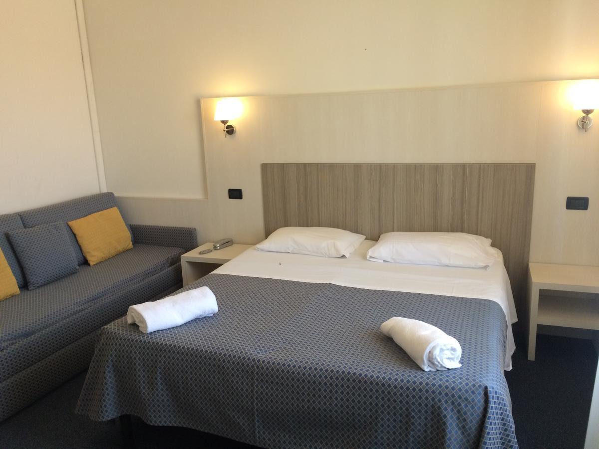 Dreibettzimmer