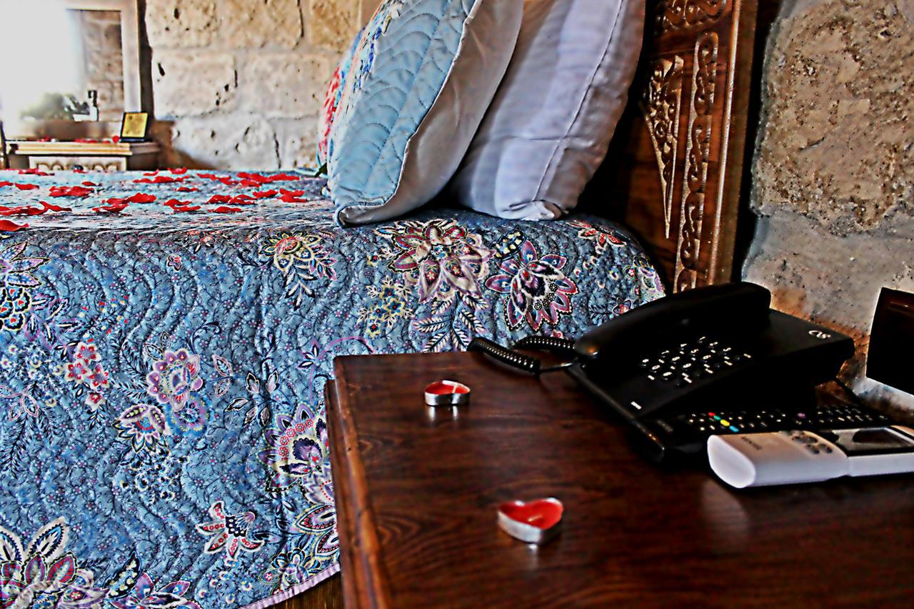 Deluxe Çift Kişilik Taş Oda