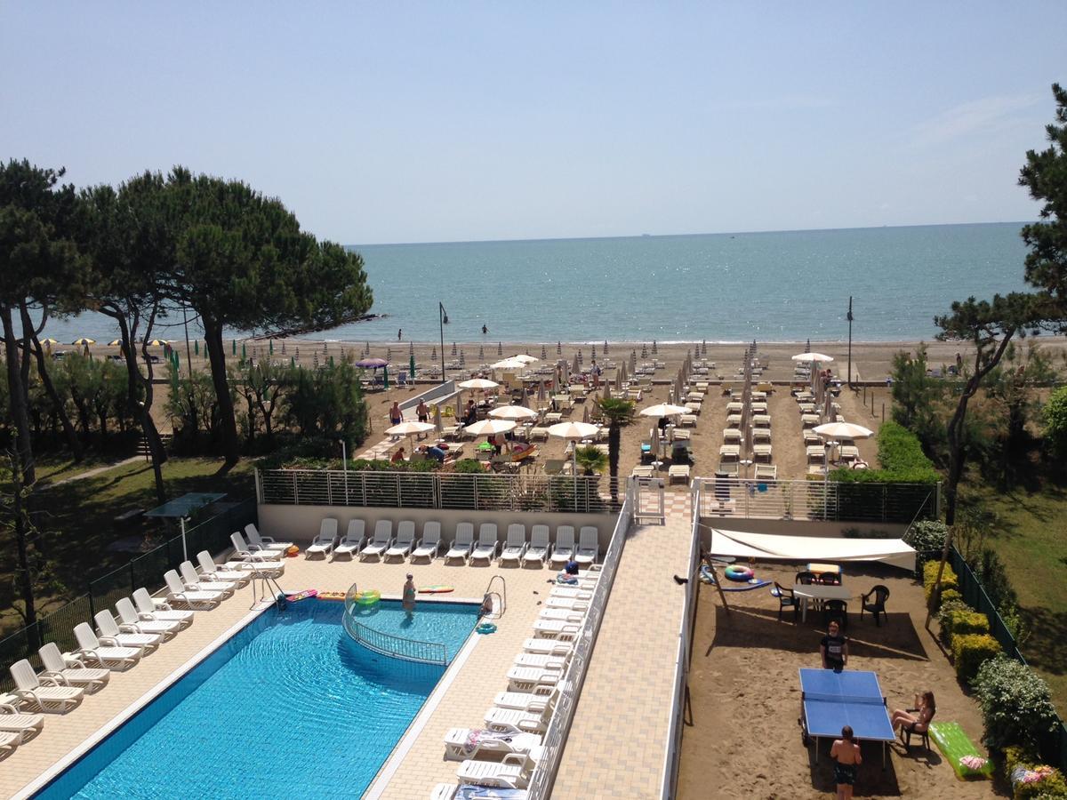 One-Bedroom Apartment Sea View
