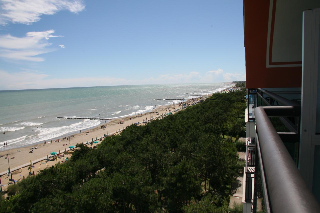 One-Bedroom Apartment Sea View