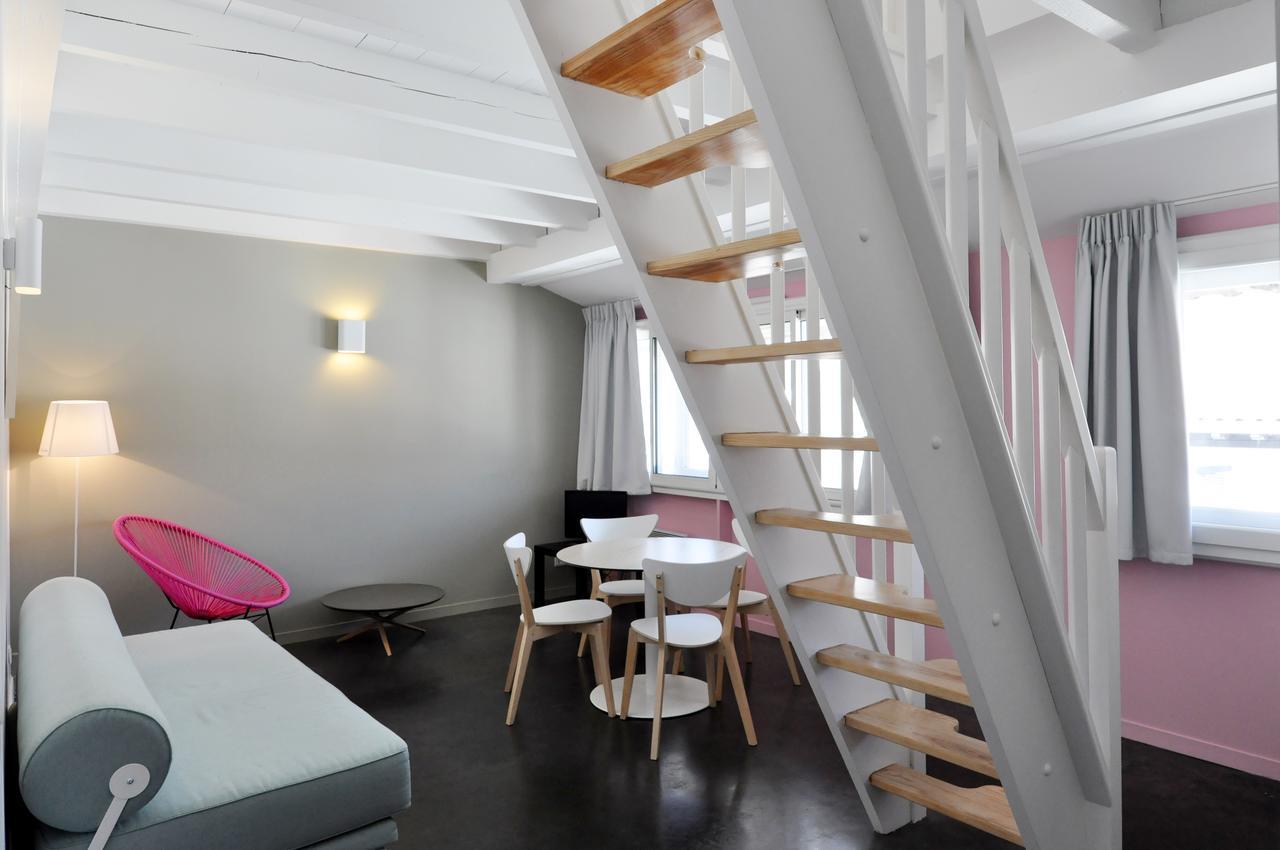 Duplex Apartment,665149272:JPEG
